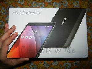 ASUS Zenpad 8.0 inside the box